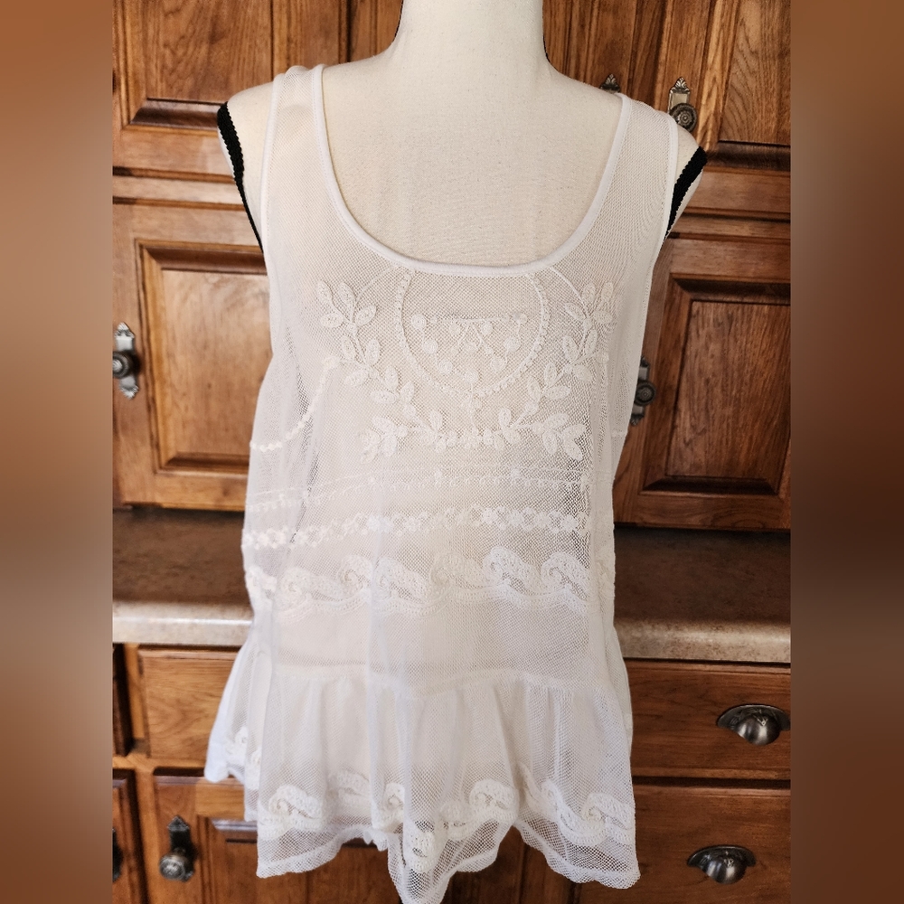 American Eagle Outfitters Cream Embroidered Overlay Tank Size M - Picture 1 of 9